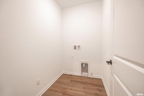 Tiny photo for Lot 8 Faiths Way, Bettendorf, IA 52722 (MLS # QC4269842)