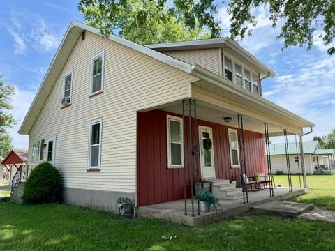 Tiny photo for 109 4th Avenue, Mendota, IL 61342 (MLS # 12659651)