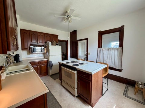 Tiny photo for 109 4th Avenue, Mendota, IL 61342 (MLS # 12659651)