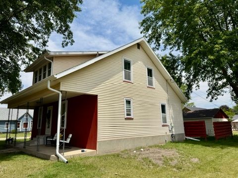 Tiny photo for 109 4th Avenue, Mendota, IL 61342 (MLS # 12659651)