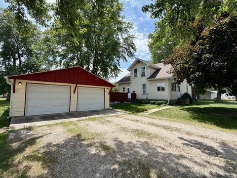 Tiny photo for 109 4th Avenue, Mendota, IL 61342 (MLS # 12659651)