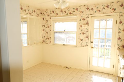 Tiny photo for 1520 Walnut Avenue, Hanover Park, IL 60133 (MLS # 12518892)