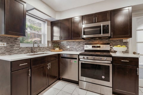 Tiny photo for 1751 W Chase Avenue, Chicago, IL 60626 (MLS # 12724295)