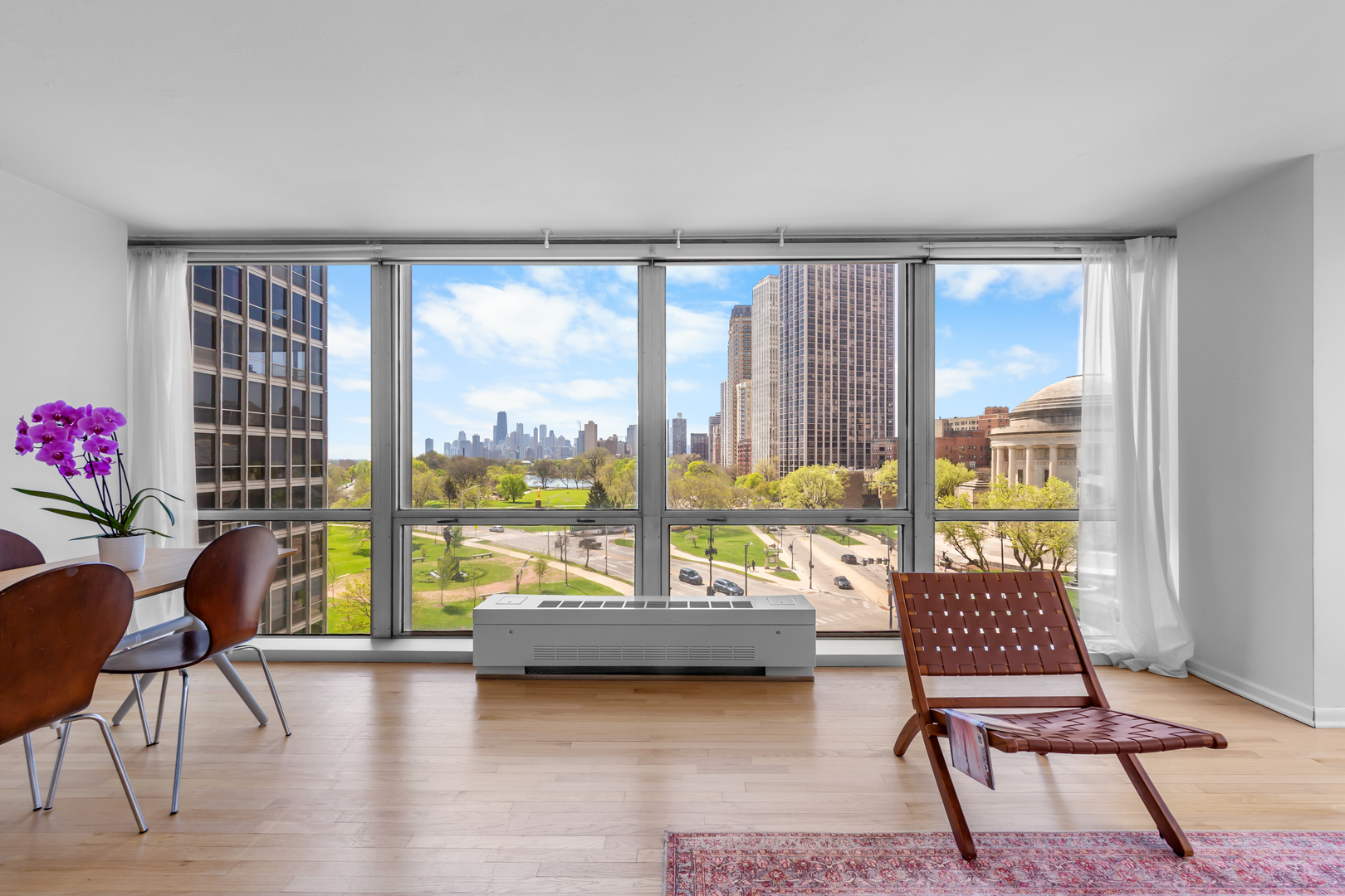 340 W Diversey Parkway 715