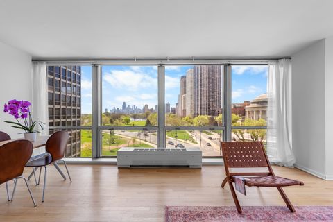 Tiny photo for 340 W Diversey Parkway #715, Chicago, IL 60657 (MLS # 12633187)