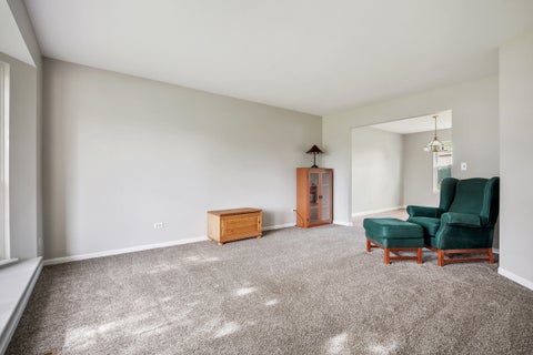 Tiny photo for 992 Mcphee Drive, Lake In The Hills, IL 60156 (MLS # 12751618)