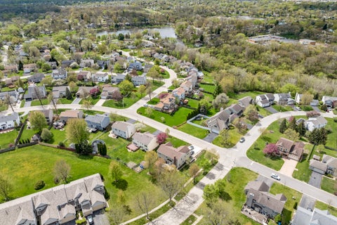 Tiny photo for 992 Mcphee Drive, Lake In The Hills, IL 60156 (MLS # 12751618)