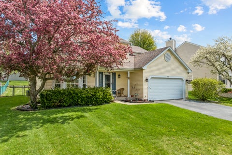 Photo of 992 Mcphee Drive, Lake In The Hills, IL 60156 (MLS # 12751618)