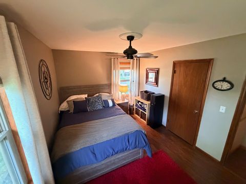 Tiny photo for 827 Sunbury Road, South Elgin, IL 60177 (MLS # 12627130)