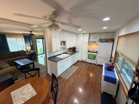 Tiny photo for 827 Sunbury Road, South Elgin, IL 60177 (MLS # 12627130)