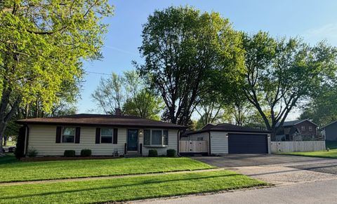 Photo of 827 Sunbury Road, South Elgin, IL 60177 (MLS # 12627130)