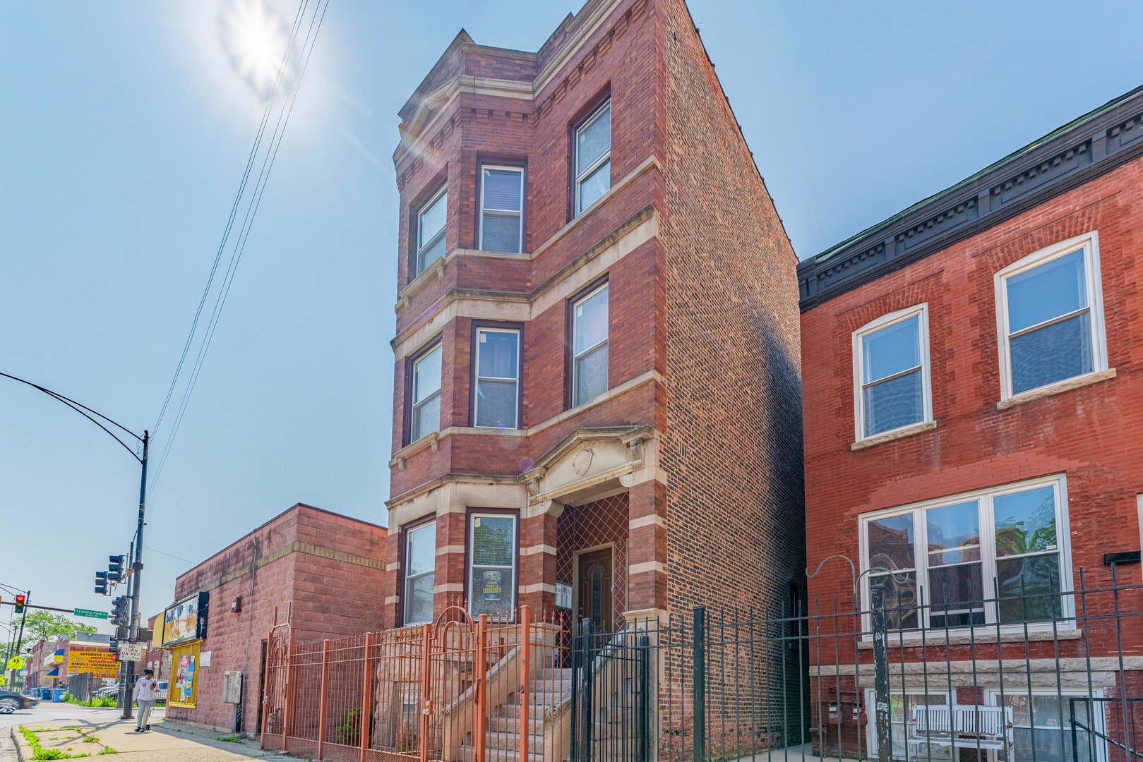 3605 W Cermak Road