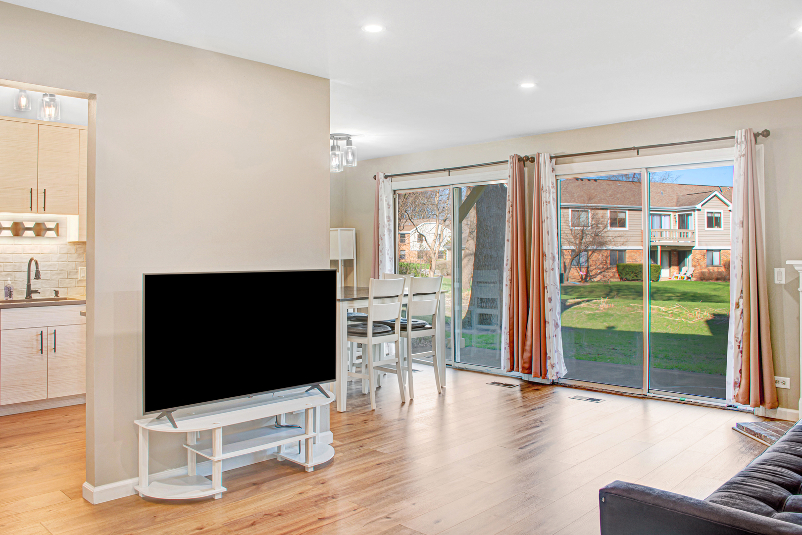 136 Wolcott Court N1