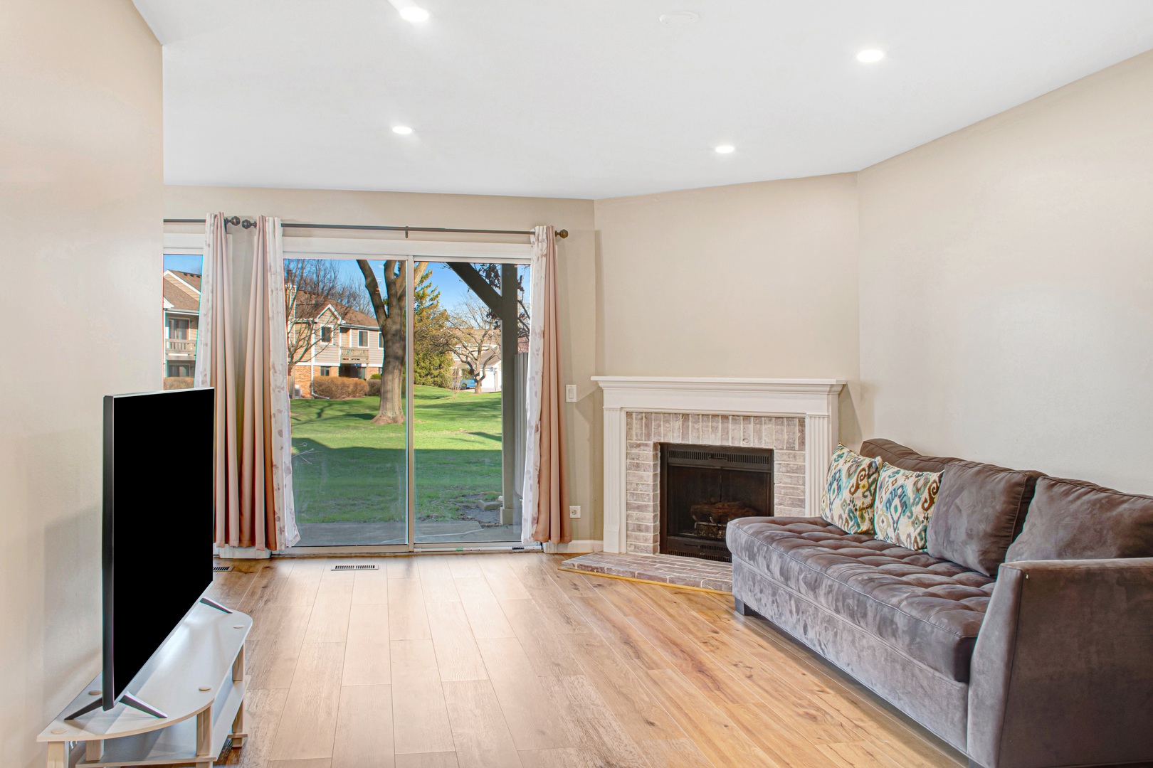 136 Wolcott Court N1