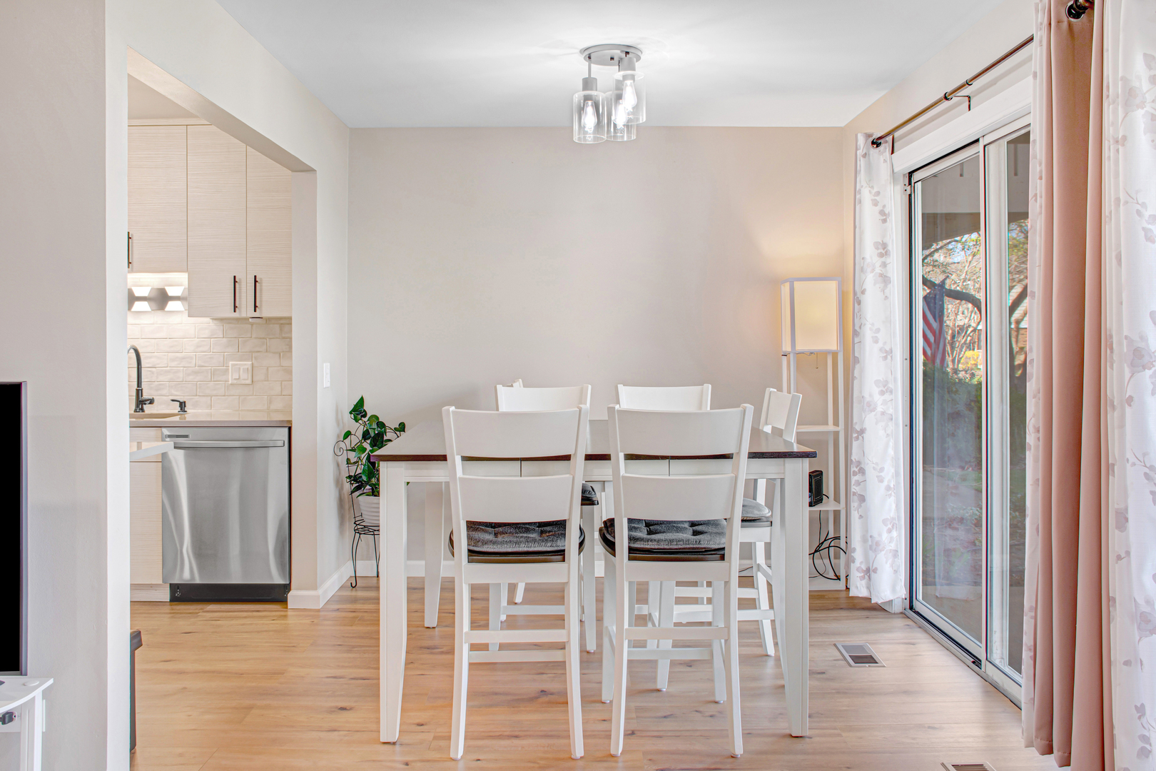 136 Wolcott Court N1