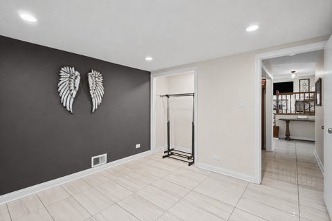 Tiny photo for 219 W Appletree Lane, Arlington Heights, IL 60004 (MLS # 12718471)