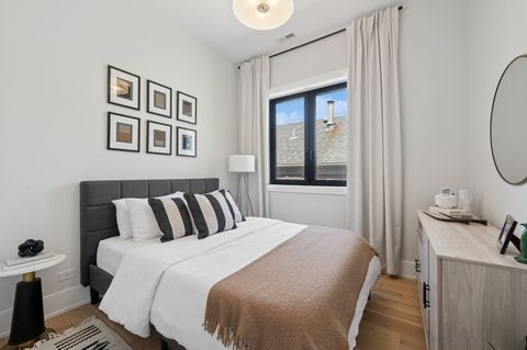Tiny photo for 3219 N Seminary Avenue #3N, Chicago, IL 60657 (MLS # 12362845)