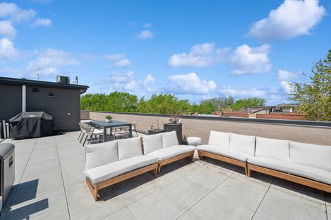 Tiny photo for 3219 N Seminary Avenue #3N, Chicago, IL 60657 (MLS # 12362845)