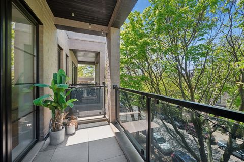 Tiny photo for 3219 N Seminary Avenue #3N, Chicago, IL 60657 (MLS # 12362845)