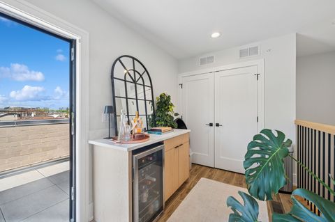 Tiny photo for 3219 N Seminary Avenue #3N, Chicago, IL 60657 (MLS # 12362845)
