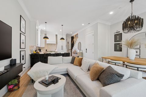 Tiny photo for 3219 N Seminary Avenue #3N, Chicago, IL 60657 (MLS # 12362845)