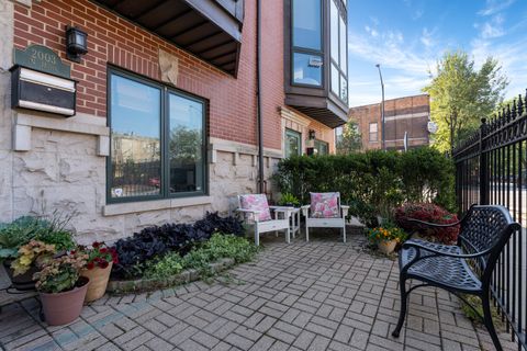 Tiny photo for 2003 N Hoyne Avenue, Chicago, IL 60647 (MLS # 12584726)