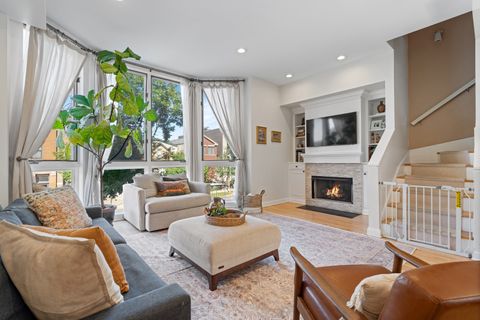 Tiny photo for 2003 N Hoyne Avenue, Chicago, IL 60647 (MLS # 12584726)