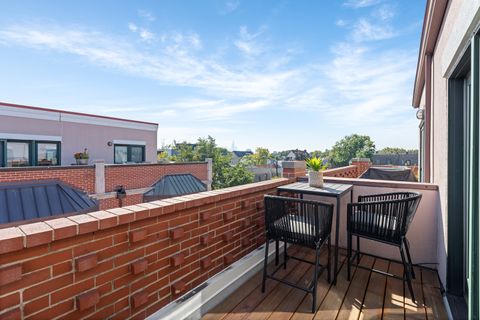 Tiny photo for 2003 N Hoyne Avenue, Chicago, IL 60647 (MLS # 12584726)