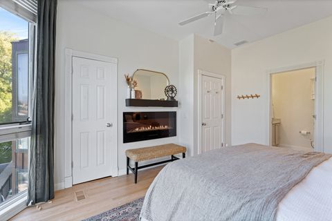 Tiny photo for 2003 N Hoyne Avenue, Chicago, IL 60647 (MLS # 12584726)