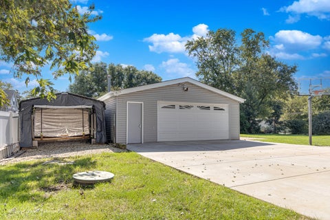 Tiny photo for 14047 Linder Avenue, Midlothian, IL 60445 (MLS # 12772122)