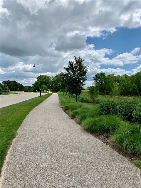 Tiny photo for 821 Blue Mound Drive, Crystal Lake, IL 60014 (MLS # 12672479)
