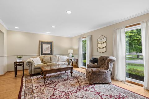 Tiny photo for 821 Blue Mound Drive, Crystal Lake, IL 60014 (MLS # 12672479)