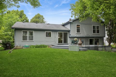 Tiny photo for 821 Blue Mound Drive, Crystal Lake, IL 60014 (MLS # 12672479)