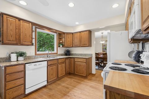 Tiny photo for 821 Blue Mound Drive, Crystal Lake, IL 60014 (MLS # 12672479)