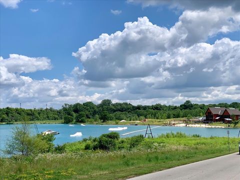 Tiny photo for 821 Blue Mound Drive, Crystal Lake, IL 60014 (MLS # 12672479)