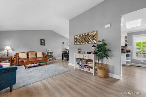 Tiny photo for 113 N Bristol Drive, Bloomingdale, IL 60108 (MLS # 12626627)