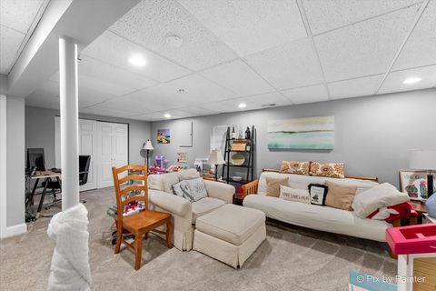 Tiny photo for 113 N Bristol Drive, Bloomingdale, IL 60108 (MLS # 12626627)