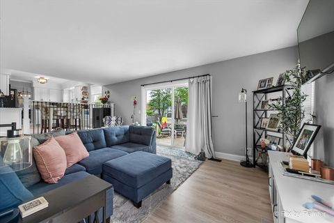 Tiny photo for 113 N Bristol Drive, Bloomingdale, IL 60108 (MLS # 12626627)