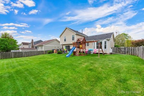 Tiny photo for 113 N Bristol Drive, Bloomingdale, IL 60108 (MLS # 12626627)