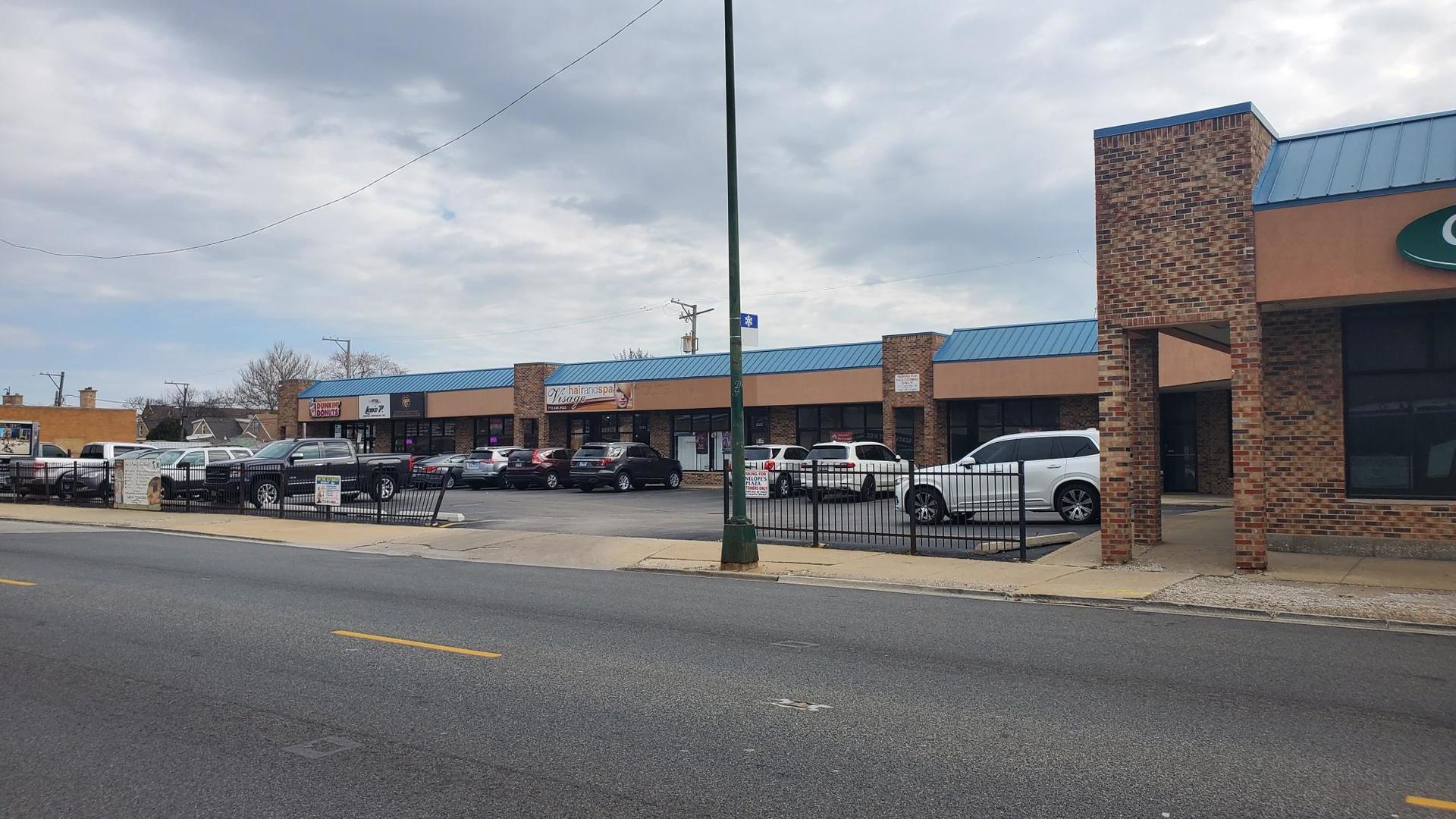 Photo 1 of 7 — 3351 N Harlem Avenue, Chicago, IL 60634
