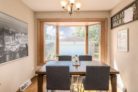 Tiny photo for 1717 OAKTON Street, Park Ridge, IL 60068 (MLS # 12489547)