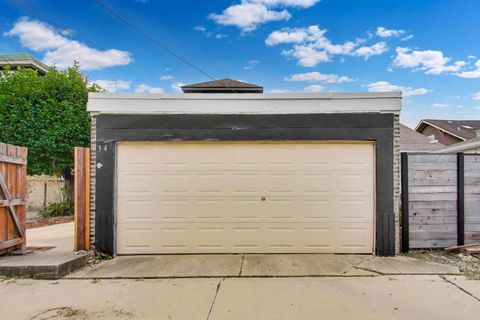 Tiny photo for 34 Le Moyne Parkway, Oak Park, IL 60302 (MLS # 12496822)