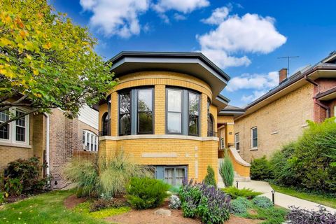 Tiny photo for 34 Le Moyne Parkway, Oak Park, IL 60302 (MLS # 12496822)