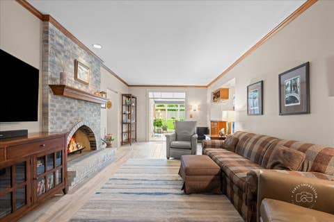 Tiny photo for 924 Royal Blackheath Court, Naperville, IL 60563 (MLS # 12678764)