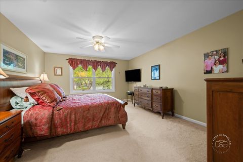 Tiny photo for 924 Royal Blackheath Court, Naperville, IL 60563 (MLS # 12678764)