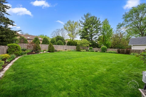 Tiny photo for 924 Royal Blackheath Court, Naperville, IL 60563 (MLS # 12678764)