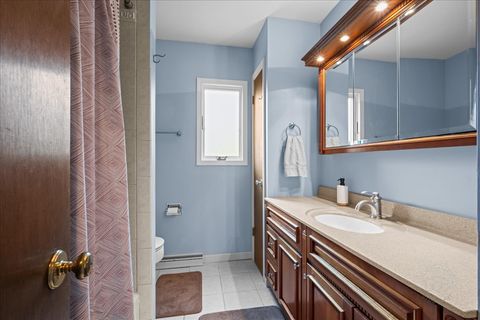 Tiny photo for 924 Royal Blackheath Court, Naperville, IL 60563 (MLS # 12678764)