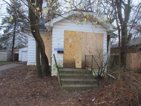 Tiny photo for 2017 Catalpa Avenue, Waukegan, IL 60085 (MLS # 12623746)