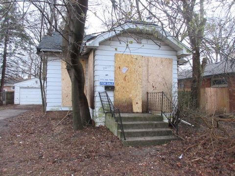 Photo of 2017 Catalpa Avenue, Waukegan, IL 60085 (MLS # 12623746)