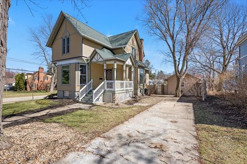 Photo of West Chicago, IL 60185 (MLS # 12600164)